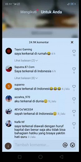 Exploring Social Media Interface Features