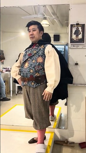 The Hobbit: Costume Fitting with Richard Lee (Bilbo)