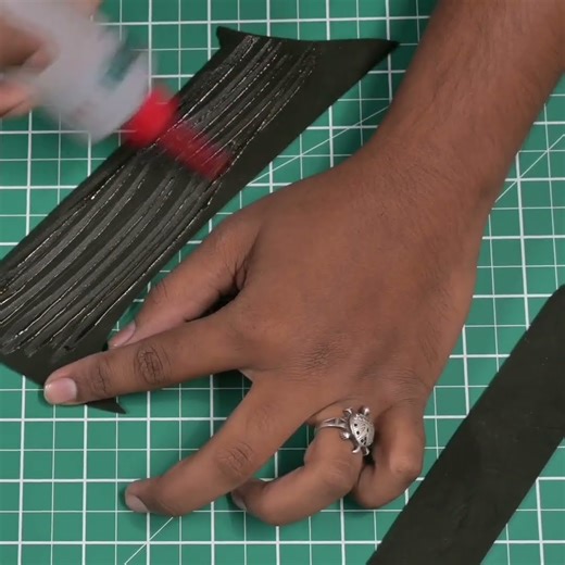 Exclusive leather bookmark making process #shorts #leathercraft #leathercomplex #bookmark