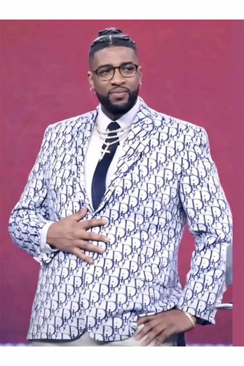 How rich is Mike Todd? His net worth is nearly three times that of Druski.#fyp #usa #MikeTodd #Druski #pastor