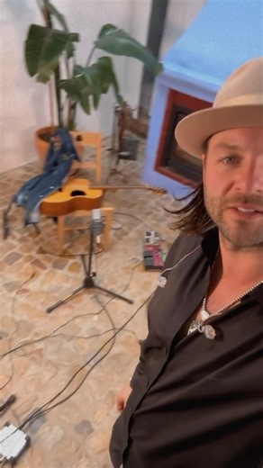 I have got a hell of a online concert series ready for you this weekend! Don’t miss it on stageit March 15 & 16th | Keith Harkin