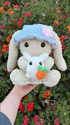 Making my mom a plushie inspired by her favorite book #mothersday #crochet (baby + mommy bunny set)