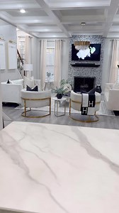 2.5M views · 44K reactions | Per request .. Another Floral Arrangement using Elmers Clear glue this one is my favorite. What do you think? Also, I’m not a florist or expert. I just create things that I love to use in my home and inspire the people that love watching my work. Thank you! 﫶 #FacebookReelsContest | Nadine Ness | Facebook