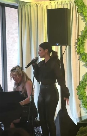 Jackie & Natalie Premiere Spilling Tea with Kiki Party