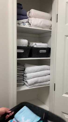 Efficient Linen Closet Organization Tips