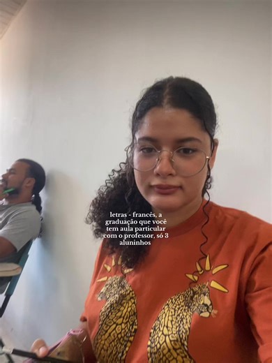 foram três horinhas dele falando sobre Montaigne na aula de literatura #ufpb #universitario #universidade #federal