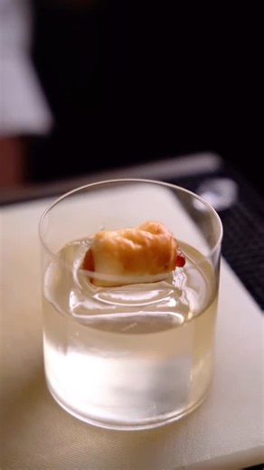 Anannaas ki cocktail makes its festive debut at Yantra. Bright, celebratory, and quietly indulgent, this pineapple-led cocktail is finished with a homemade pineapple tart, a playful nod to tradition. Smooth, balanced, and designed to sip slowly, it’s Yantra’s way of welcoming the season with intention. Available for a limited time from 2nd Feb to 28th Feb. Reserve your Yantra experience today and enjoy a 10% early bird discount. To activate this offer, enter “RAJASTHANI” in the Special Requests 