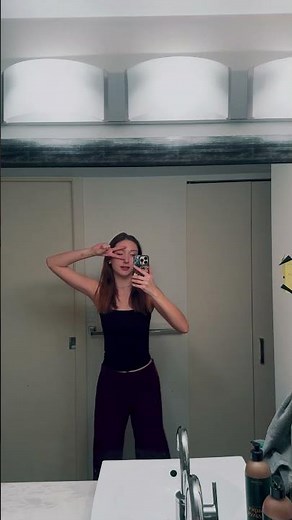 Jump Loop Effect 🔥 Seamless Transition Editing Trick