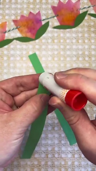 32K views · 558 reactions | How to make an easy and fun paper spring craft frog for kids. Paper folding craft frogs are a fun summer activity for kids when they are feeling bored. This frog kids activity idea is fun for summer crafting. #frog #kidscrafts #papercrafts #easycrafts #kidsactivities #crafty #summercrafts #paperfolding | Timm Sevitz | Facebook