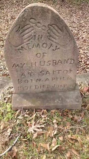 a very interesting gravestone #grave #graves #cemetery #cemeteries #murder #horror #scarytiktok #scarystories