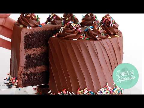 EASY Eggless Chocolate Cake Recipe (Can Be Made Vegan)!