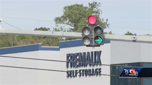 Shopping at Fremaux Town Center? Beat the holiday traffic