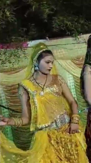 New bundeli rai dance video#trending#bundelkhandirai#new_bundeli_rai#dance#rai#deshirai