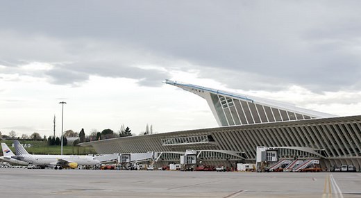 Bilbao Airport - How to get to San Sebastian from Bilbao airport