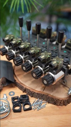 Hydraulic Valve Cetop 6 Section with Control Panel with 3 Joysticks