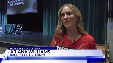 Mosley Dolphin signs National Letter of Intent