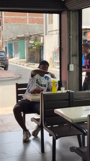 Fabio Payán on Instagram: "#viralvideos #humor #istagram #cali #colombia"