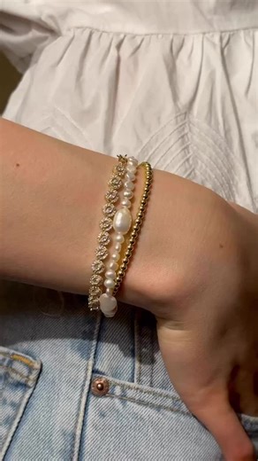 Master Bracelet Stacking with the Rule of 3