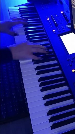 ABBA ‐ Dancing Queen - Piano & Musical Keyboard