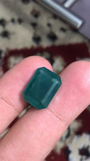 Wadood_Habib Gems on Instagram: "10.45 carats Gorgeous nature strong green to yellow florescent Hauyne stone from Afghanistan 🇦🇫 Dm for price and details . . . . #tourmaline #paraibatourmaline #rhodeisland #jewelrymaker #luxurydesign finegemstones gemstones gemlover gemporn jewelrymakers highqualityjewelry luxuryjewelry idaroberstein australia gemlover alasca jewllery jewelrydesign jewelrymakersofinstagram jewelrydesigner handmadejewelry jewelryoftheday customjewelry jewellerygram singapore to