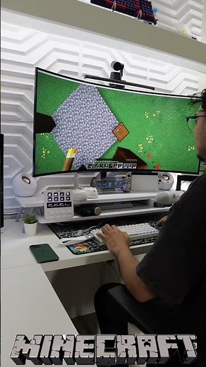 MINECRAFT ON MY $1500 ULTRAWIDE MONITOR!!