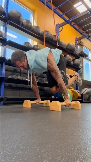 Advanced Tuck Planche Hold - Heavyweight Calisthenics Age 40