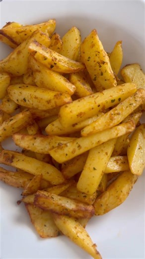 Karli's quick recipe: Homemade French fries 🍟 Air fryer #airfryer #cooking