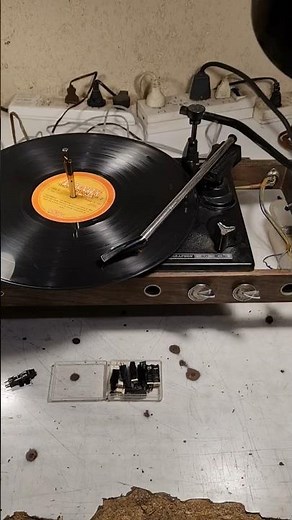 Restauración tocadiscos INTEGRAPHON 8W50E Argentina 1970 ya tiene vida #retro #vintage #vinyl