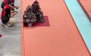 【RC】电科冠军兔子上高台(RM平衡步兵)