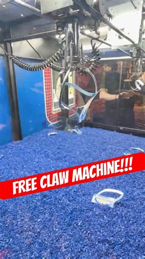 FREE Claw Machine In Hidden Arcade! #shorts #clawmachine #arcadegame ￼