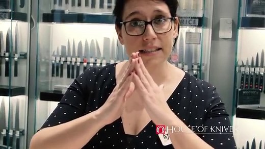 Shun Classic 7" Santoku Knife Hollow Ground (DM0718)