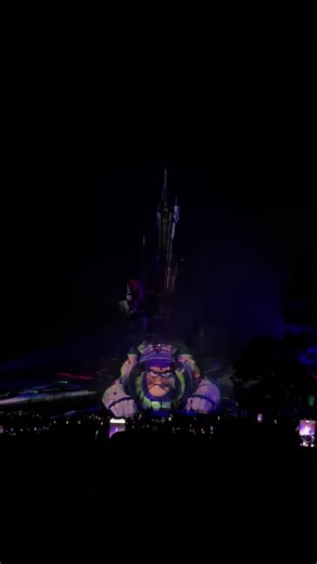 The Best Moments from Disney's Tales of Magic Show