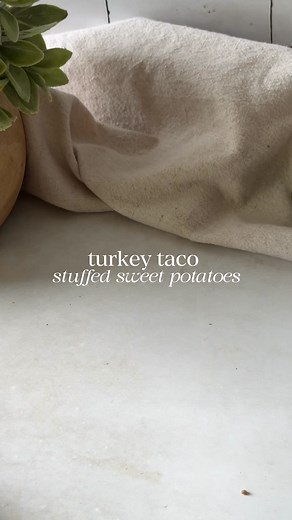 turkey taco stuffed sweet potatoes are the perfect easy weeknight dinner for the fall & winter months!! Recipe here: https://mallorythedietitian.com/turkey-taco-stuffed-sweet-potatoes/ | mallorythedietitian
