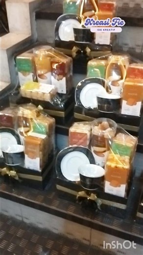 Simple and elegant Christmas parcel ideas