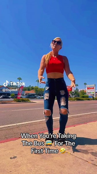 Bus Stop Baddie #foryou #busstop #baddie #vibes #halfonababy