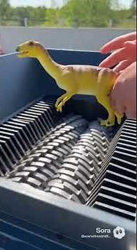 Shredder vs stuff 60 second ASMR