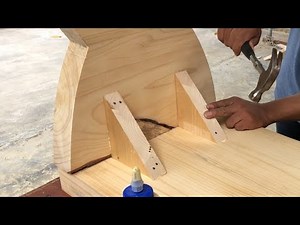 A Simple But Indispensable Table For Your Carpentry Workshop // The Carpenter's First Job