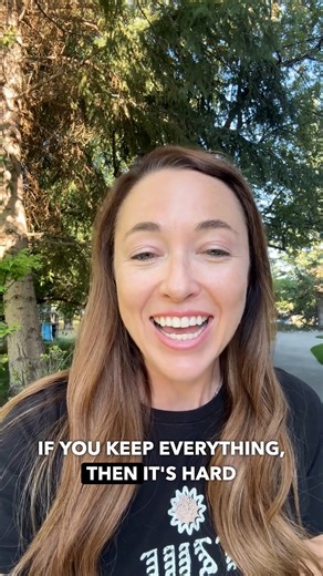 📸 Comment PHOTO below to grab our FREE Simplify Your Photos Guide! Simplifying and organizing your photos is a big project, but we know that you can do it! | Simplify Days