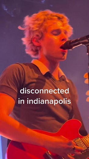 5SOS Live Performance in Indianapolis: Disconnected
