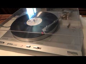 Demo of Yamaha P-750 turntable