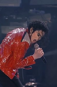 1.2M views · 10K reactions |  | Rei do Pop Michael Jackson interpreta ''Beat It'' durante show da HIStory World Tour | MJ Beats | Facebook