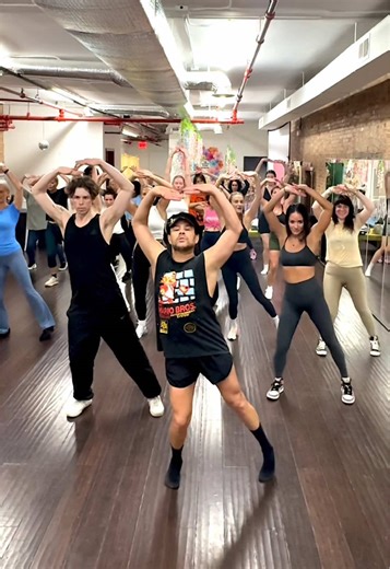 Who’s coming to dance in #Madrid #Milan #Paris with me? Let me know cause I cannot wait for the classes! We gonna have so much fun 🥳 #danceclasses #madonna