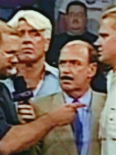 De'J Mayhem (@dej_mayhem)’s video of wrestlers