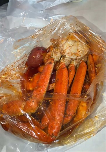 It’s been too long I had #seafoodboil #crablegs#rockincrab#fypage #4upqge #foryoupage #viral #4yp #foryoupage❤️❤️❤️fou💞💞💜viral💕 #shrimp#atl #corn