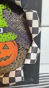 The spider kinda looks like a bow 🤣 either way this Halloween busted canvas craft turned out pretty good!!! Have you made one? I’d love to see yours! #bustedcanvas #halloweencrafts #dollartreediy #diyhalloween #craftideas | Amber Strong DIY