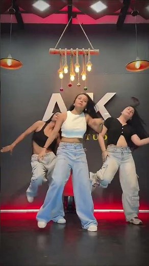 Full Video:Kamariya |STREE |Nora Fatehi |Rajkummar Rao| Aastha Gill, Divya Kumar |Sachin- Jigar #yt