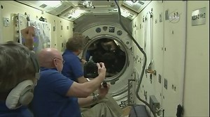 [ISS] Expedition 43 Close Hatches & Bid Farewell to Space Station - video Dailymotion