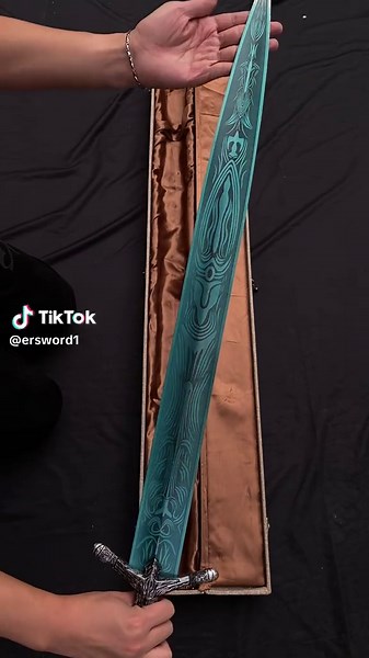 D u know this sword?#eldenring #cosplay #unboxing #sowrd