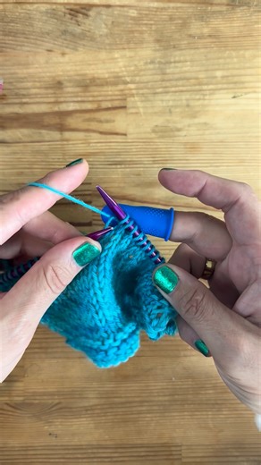 8.7K views · 258 reactions | Quick Knit Reminder, sl1, k1, psso. Slip 1, knit one, pass slipped stitch over | Yarn Dragon | Facebook