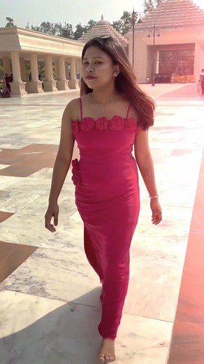👀🫠 don't judge my background plz guys 🙂‍↕️ #fbbbbbbbb #vairal | Payel Gurung